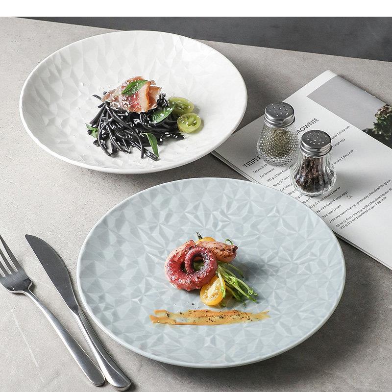 Home Cooking Dinner - Proste Okrągłe Talerze na Makaron Stek